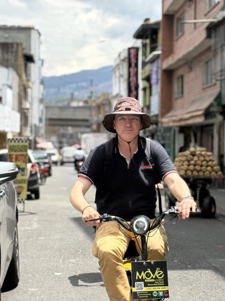 E-bike tour through Medellín’s Comuna 13 and street art.