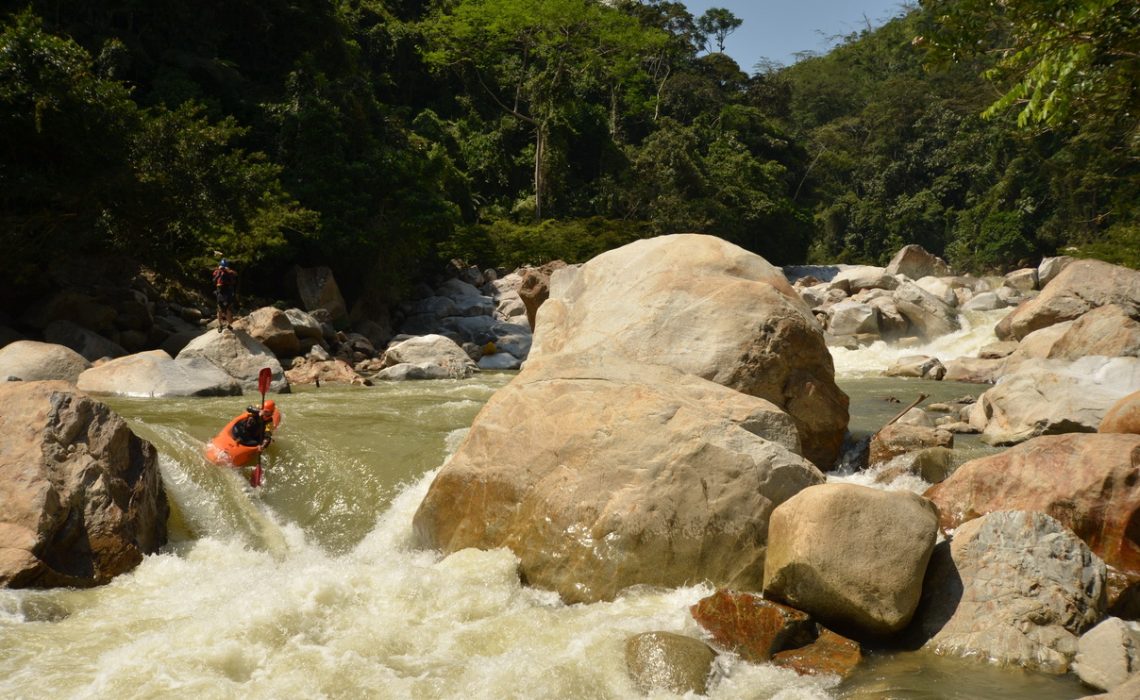 Rio Calderas Kayak guide