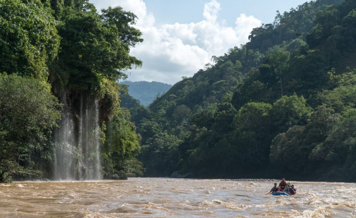 rafting rio samana waterfall narices