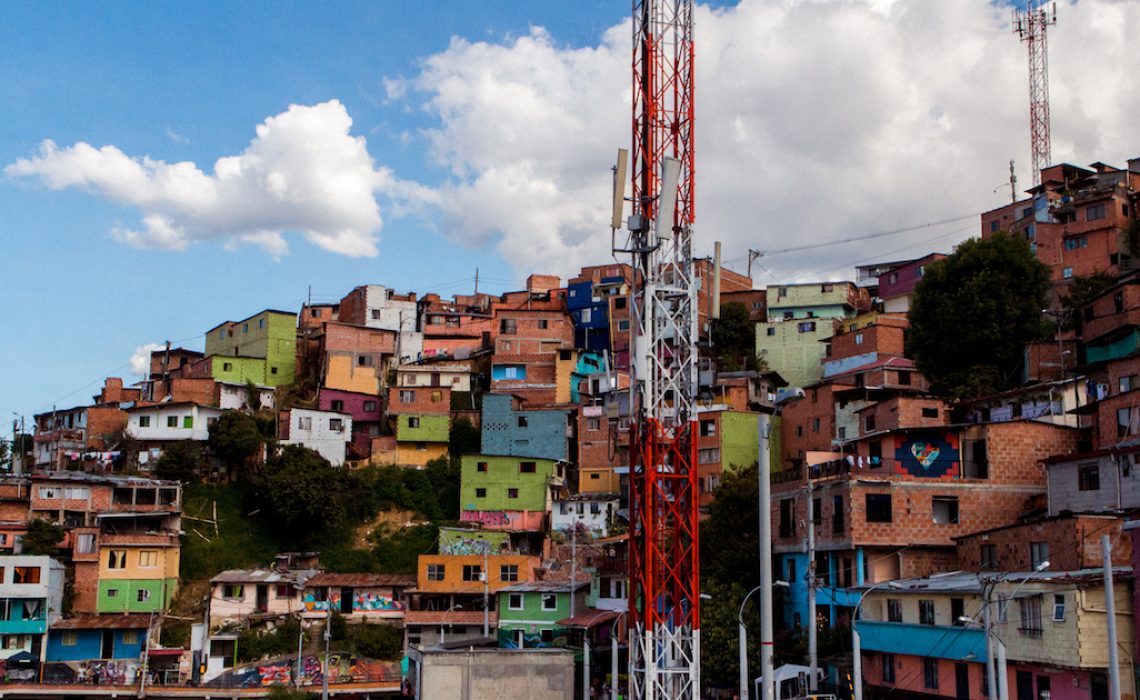 comuna 13 medellin colombia