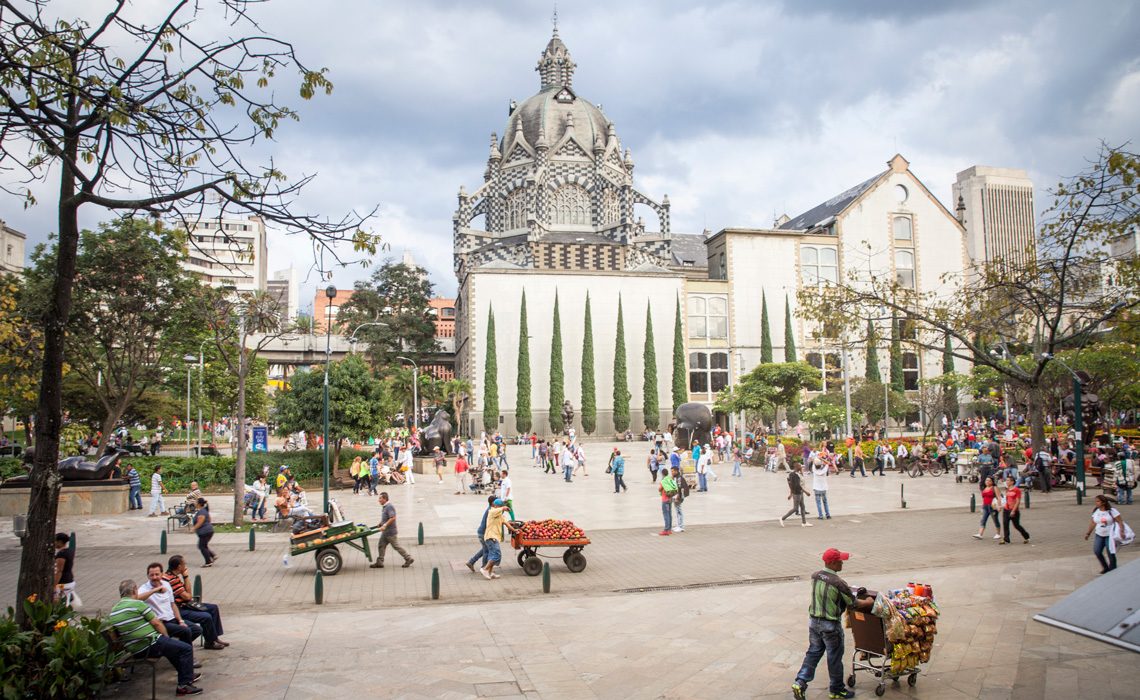 vendors in plaza botero