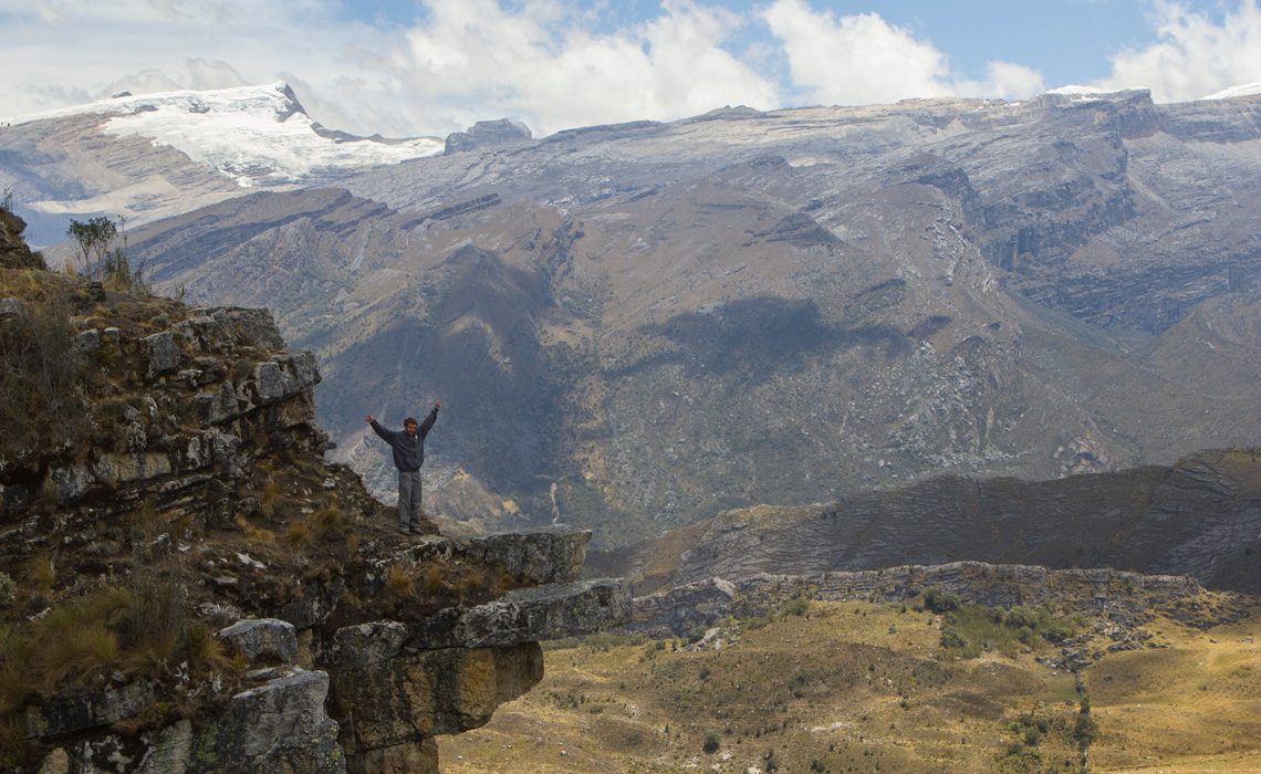 trek hiker mountains colombia